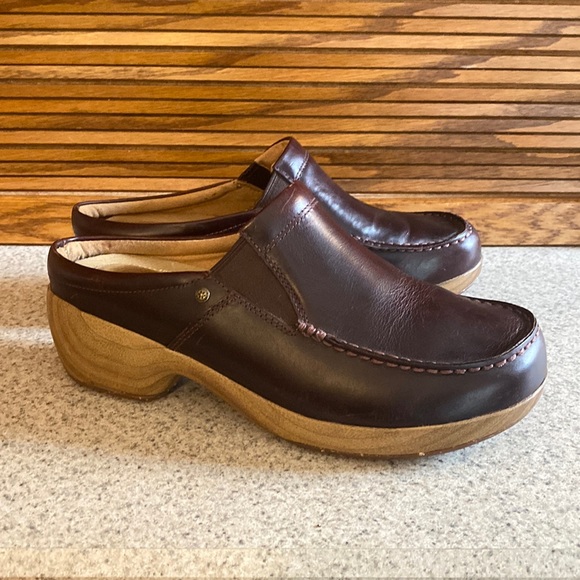 4eursole Shoes - 4EurSole Backless Mahogany Leather Women’s Clogs Mules Size 7